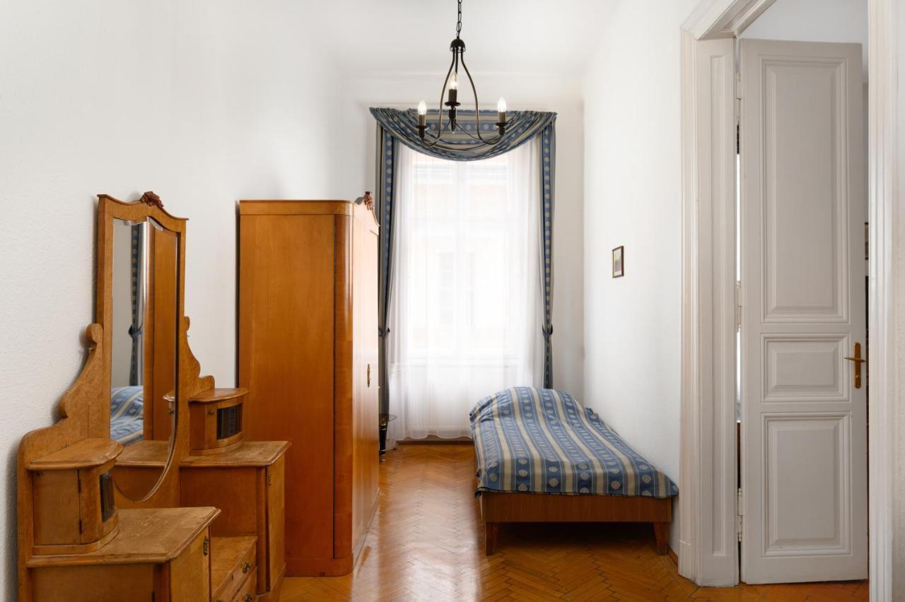 Kalvin House Apartmanhotel